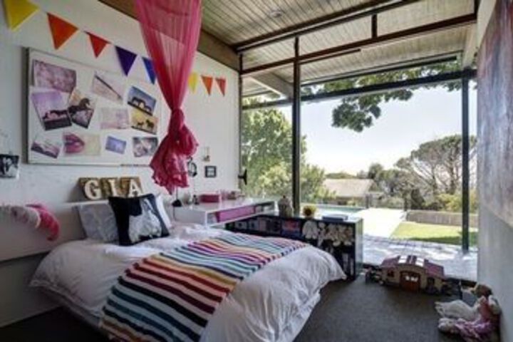 Room 5 of 23