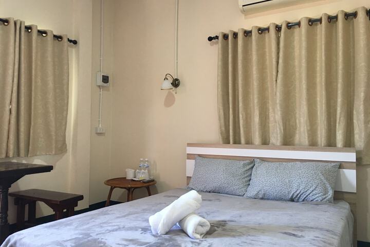 Room 29 of 53