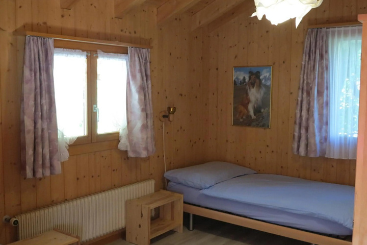 Room 4 of 11