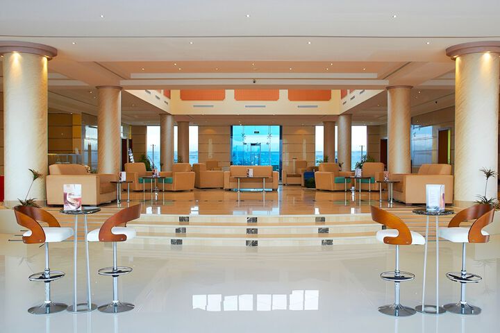 Guest Lobby
