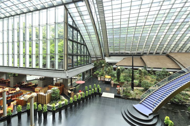 Entrance & Lobby