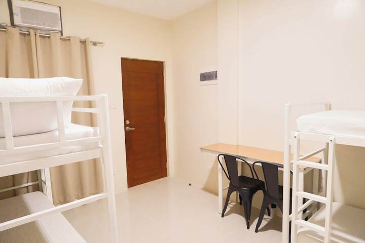 Room 25 of 70
