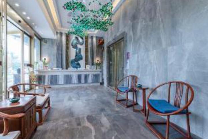 Tingyue Hotel (Changsha Government Guanshaling Subway Station)
