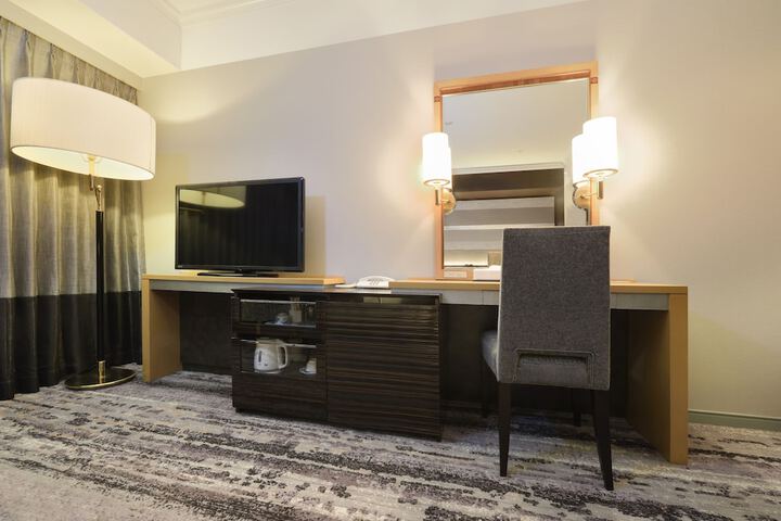Room 11 of 101