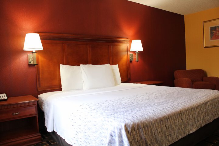 Single King Bed (1 of 5)