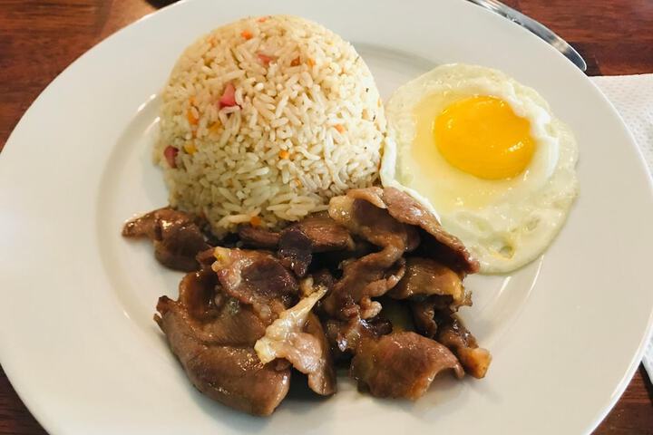 Dining 33 of 56