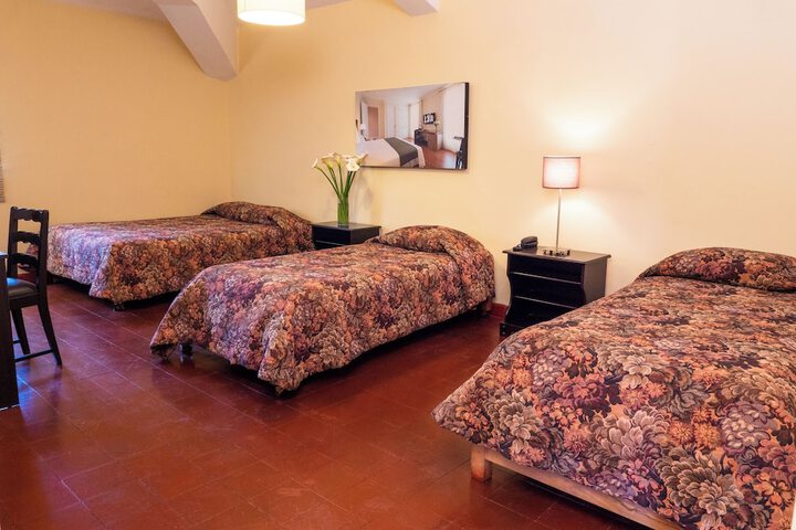 Room 3 of 10