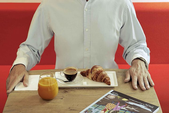 Breakfast/Coffee Service 27 of 46
