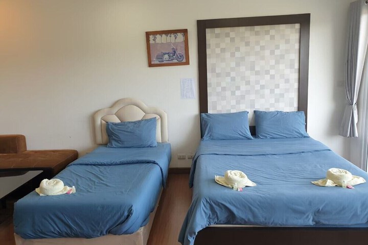 Room 43 of 263