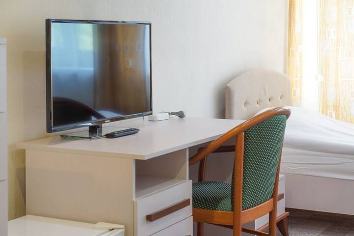 Room 25 of 121