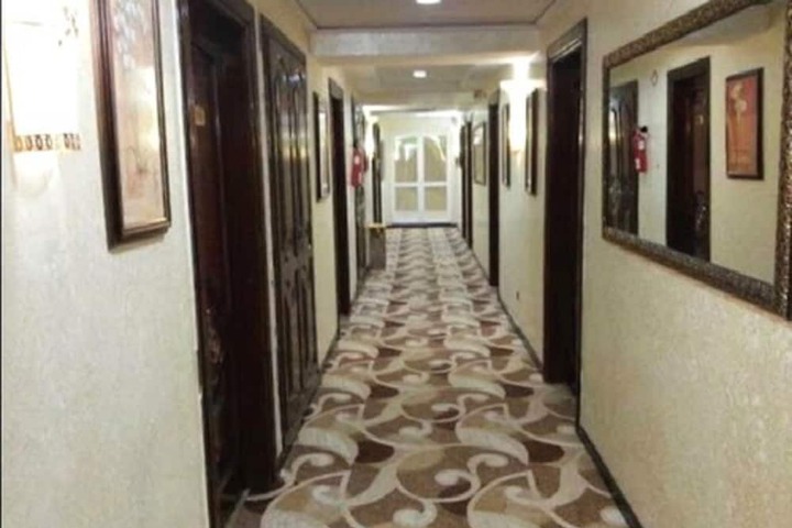 Ballroom/Hall 26 of 30