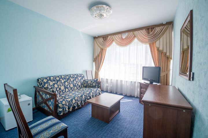 Room 32 of 59