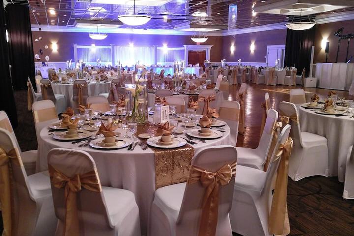 Ballroom/Hall 74 of 83