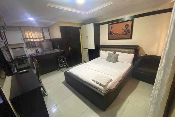 Room 12 of 31
