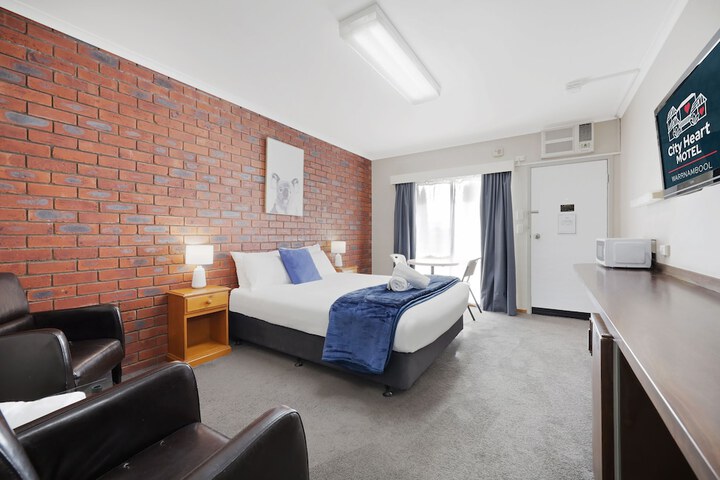 Room 13 of 62