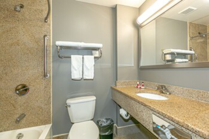 Room 70 of 75
