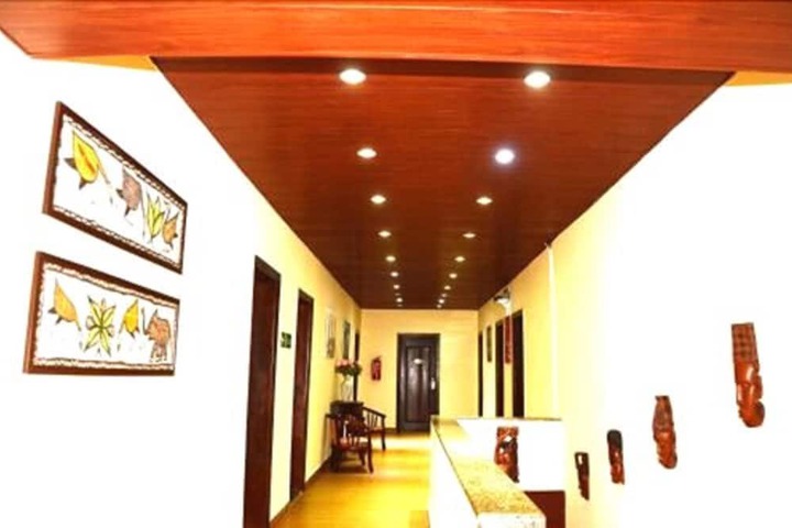 Ballroom/Hall 79 of 86