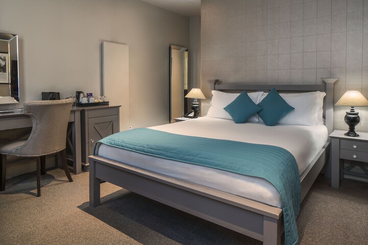 Room 4 of 34