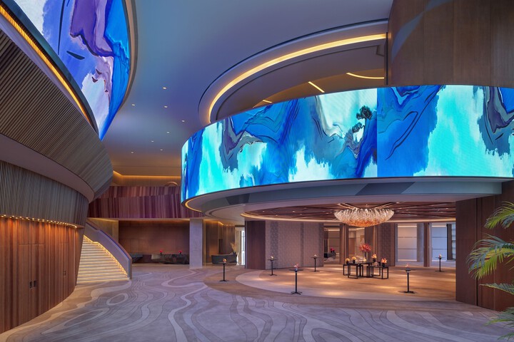 Ballroom/Hall 46 of 56