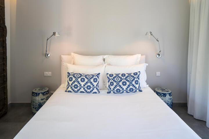 Room 180 of 226