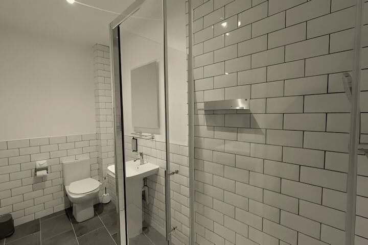 Room 25 of 54