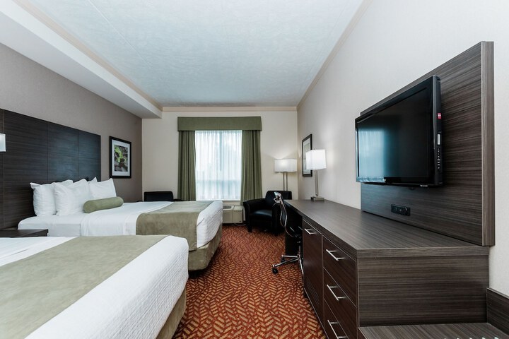 Room 7 of 100