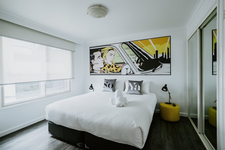 Room 6 of 51
