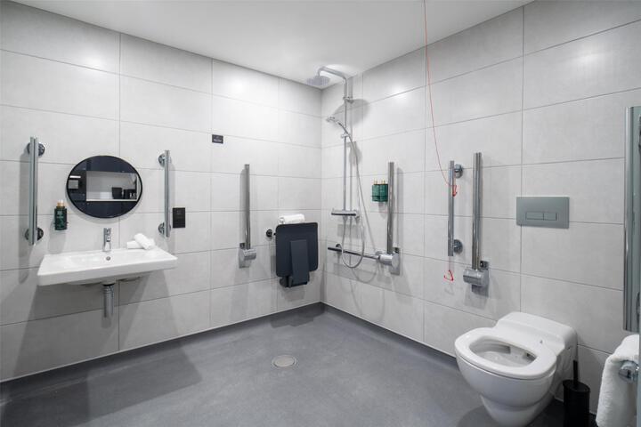 Room 20 of 29