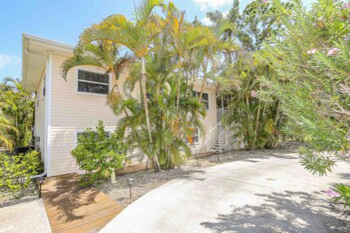 Property Grounds 28 of 34