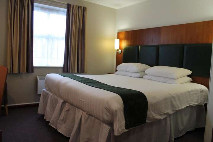 Room 18 of 34