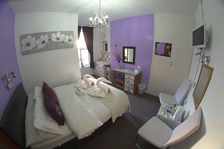 Room 19 of 70