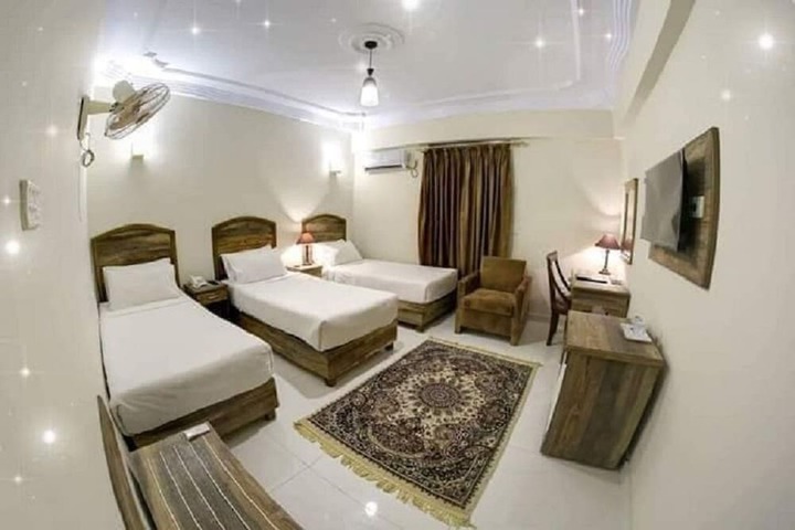 Room 17 of 17