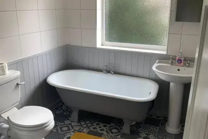 Room 7 of 7