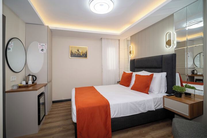 Room 26 of 60