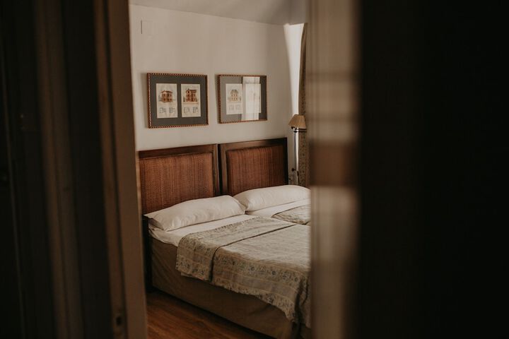 Room 5 of 40