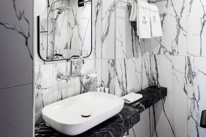 Bath Photo