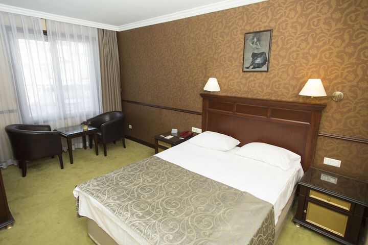 Room 69 of 114