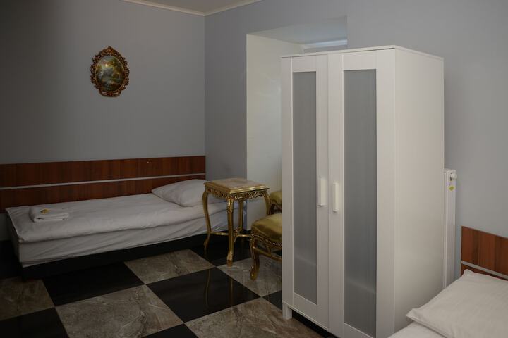 Room 6 of 57