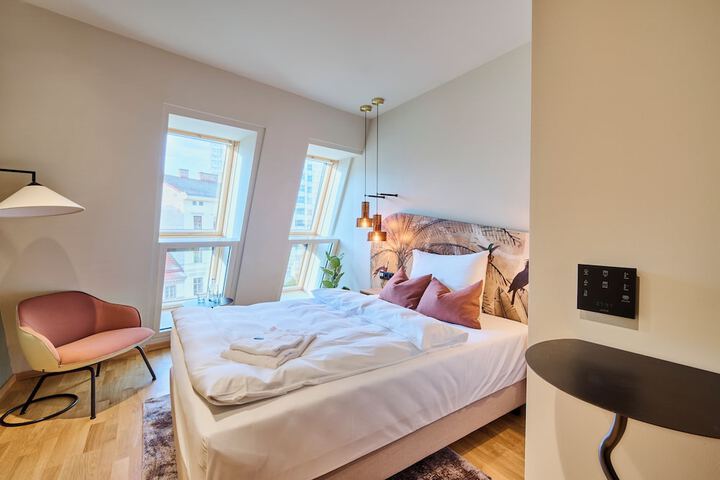 Room 4 of 19