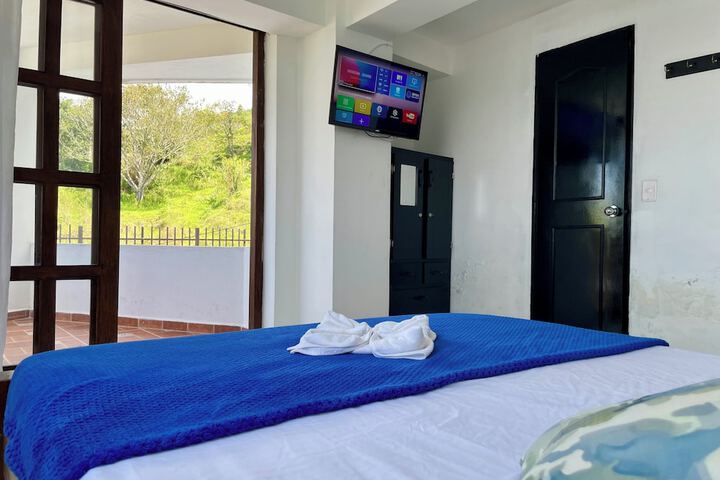Room 4 of 139