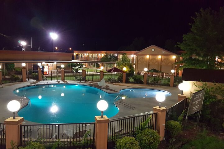 Pool 37 of 101