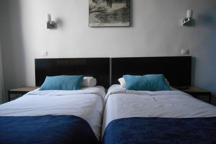 Room 4 of 34