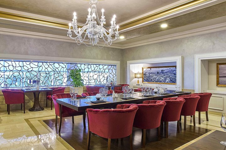 Dining 80 of 120