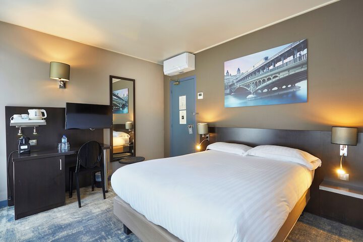 Room 20 of 48