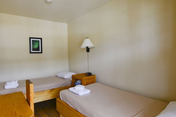 Room 4 of 15