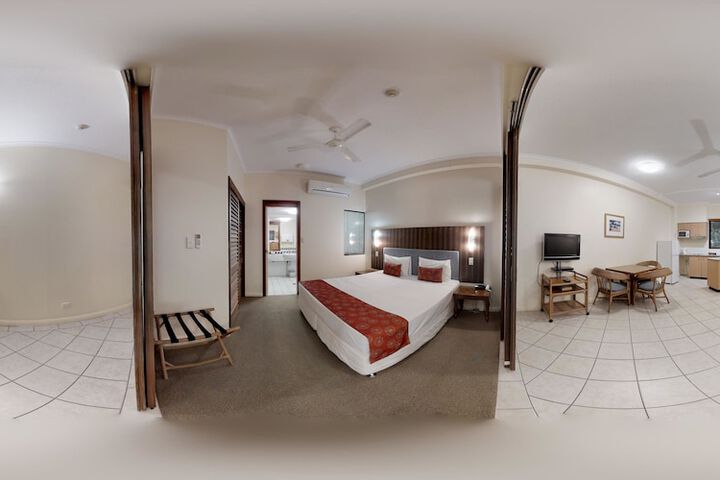 Room 25 of 61