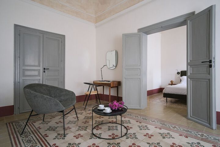 Room 26 of 48
