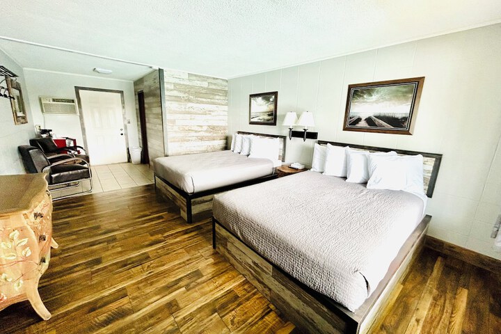 Room 11 of 51