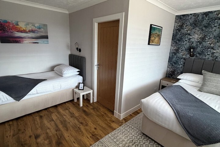 Room 8 of 36