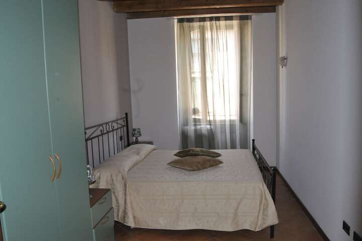 Room 6 of 40